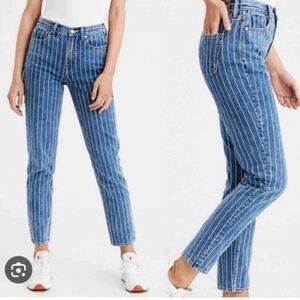 American Eagle Highest Mom Jeans Stripe sz 8 Denim Original Blue & White